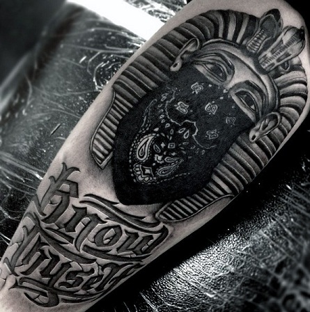 King Tut med bandana tatoveringsdesign