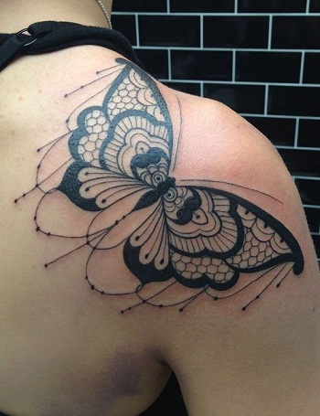 Pillangóminta barokk tetoválás