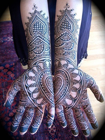 Hjerteform Bombay Mehandi Designs