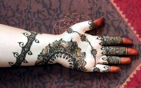 Bombay Mehendi -design i arabisk stil