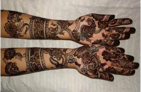 Tyk Dark Bombay Mehndi Design