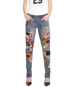 Attraktive DKNY jeans til kvinder