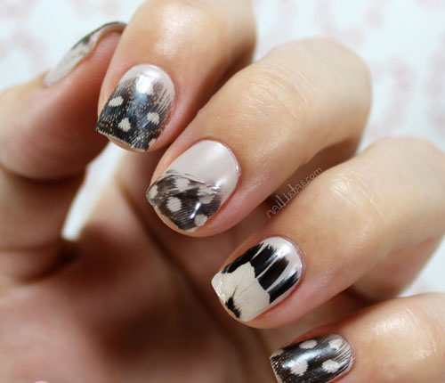 Sort og hvid fjer nail art
