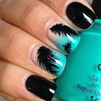 Sort Let at lave Feather Nail Art