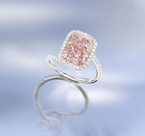 5 karátos rózsaszín gyémánt gyűrű
