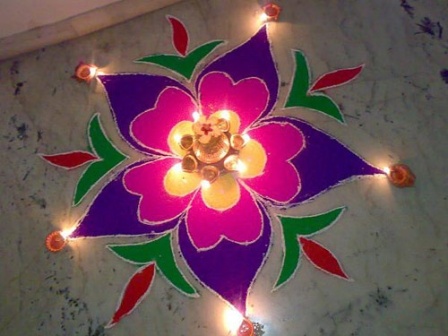 Egyszerű kézzel készített Rangoli Design