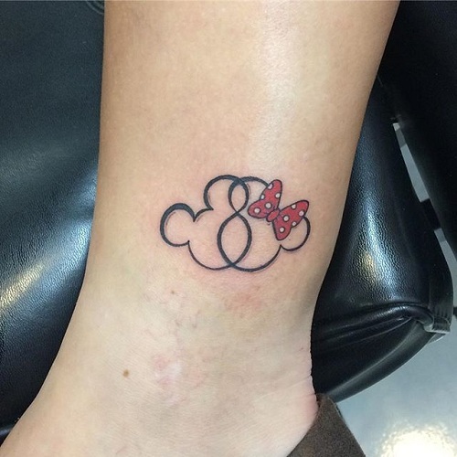 Egyszerű Mickey és Minnie Tattoo Design