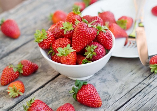 Strawberry Face Pack