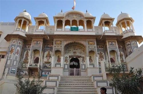 Sultanpur palota