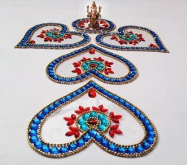 Szív alakú Kundan Rangoli