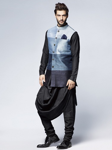 Sort draperet Kurta med vest -stil