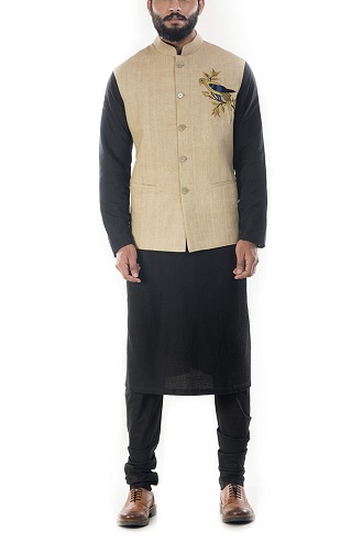 Sort massiv Kurtas med Beige motiver vest