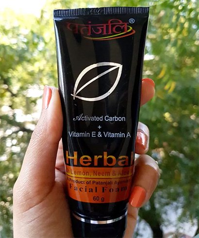 Patanjali Activated Carbon Facial Foam