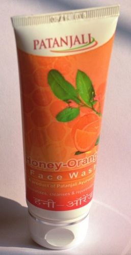 Patanjali Honey Orange Face Wash