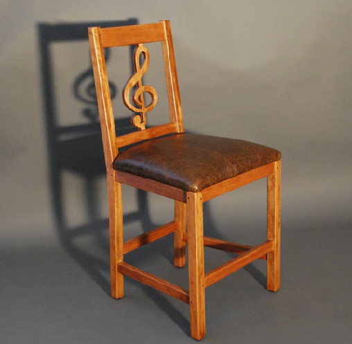 Zenei szék fából
