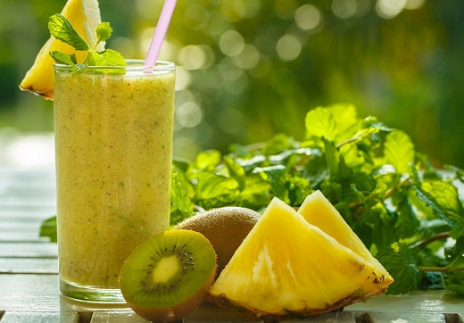 Ananas og Kiwi Detox til kolonrensning