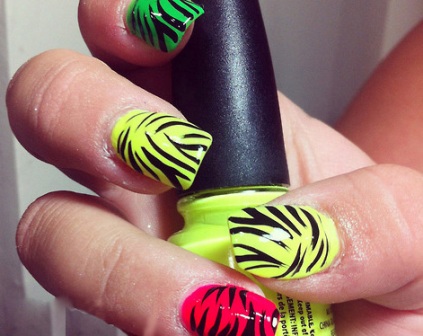 Et let Neon Zebra -design