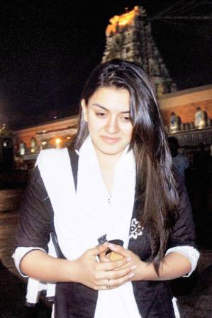 Hansika Motwani smink nélkül 3