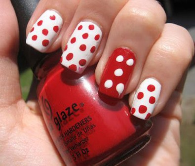 Polka Dots Red Nail Art