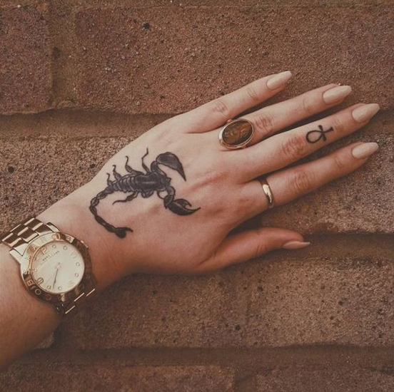 A legjobb Skorpió tetoválás minták és jelentések 4