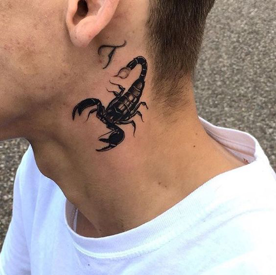 Bedste Scorpio Tattoo Designs og betydninger 6