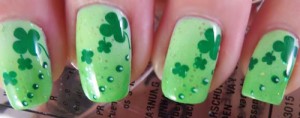 Divatos Shamrock Nail Art