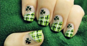 Vonzó Shamrock Nail Art