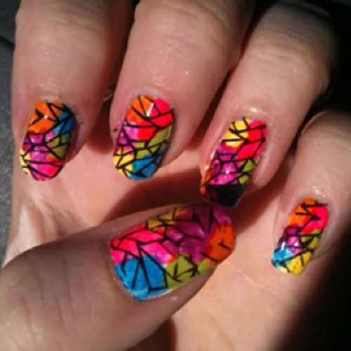 Nail art med stemplet farvet glas