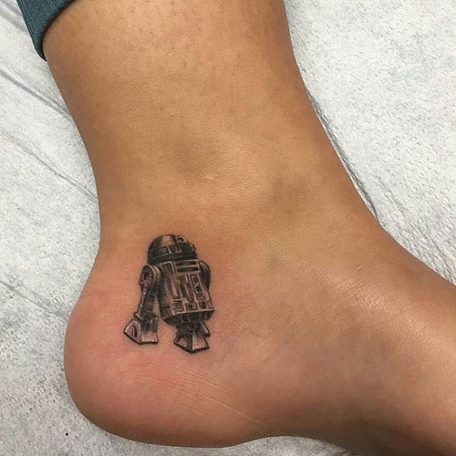 Apró Star Wars tetoválás