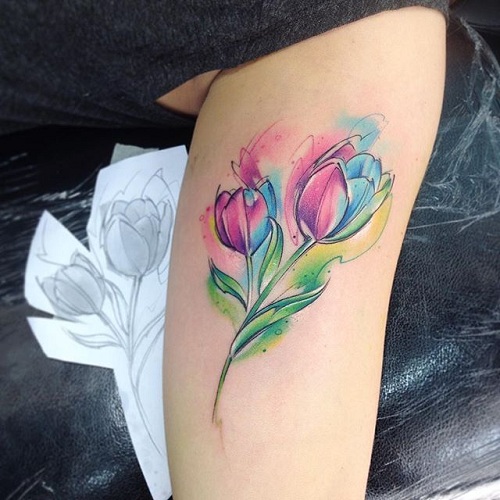Farverig tulipan tatovering