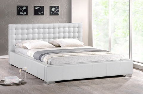 Hvid king-size seng