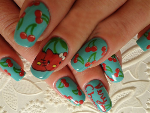 Cherry Hello Kitty körömápolás