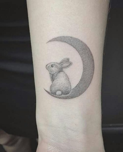 Kreativt kanin tatoveringsdesign