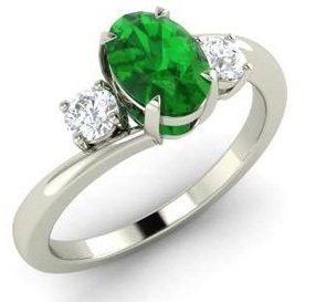 Hvidt guld med diamant og smaragd forlovelsesring