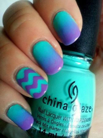 Zigzag Purple Nail art