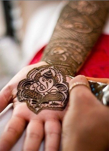 Lord Ganeshas Mehendi -design om vinteren