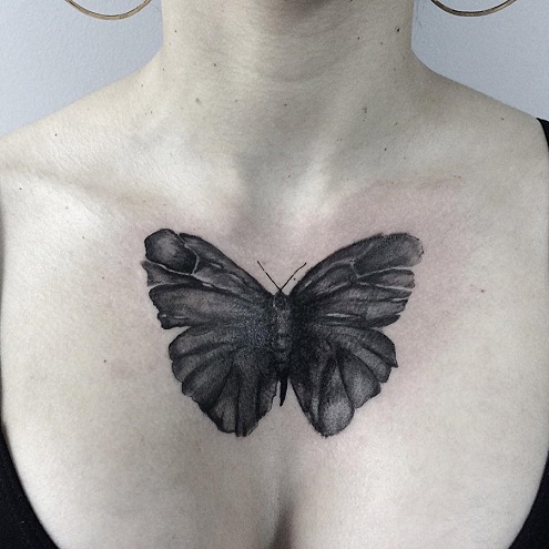 Spektakulær Moth Tattoo Design