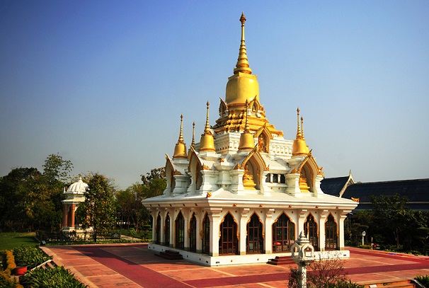 Híres buddhista templomok Indiában-buddhista templomok Delhiben