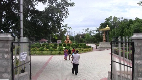 Híres parkok az Ooty-Ramayana vidámparkban