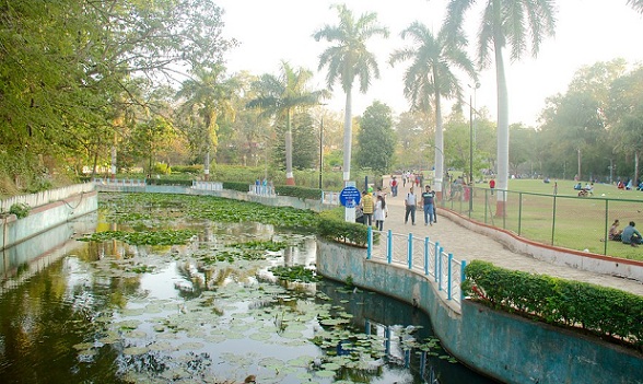 parks-in-pune-saras-baug