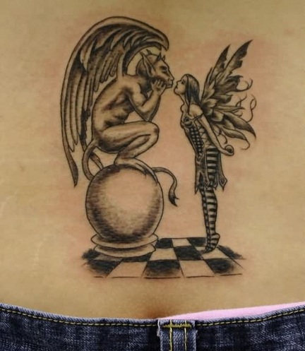 Félelmetes Gargoyle Tattoo Design
