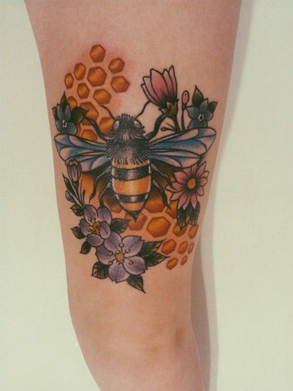 Smukke Bee Tattoo Designs 4