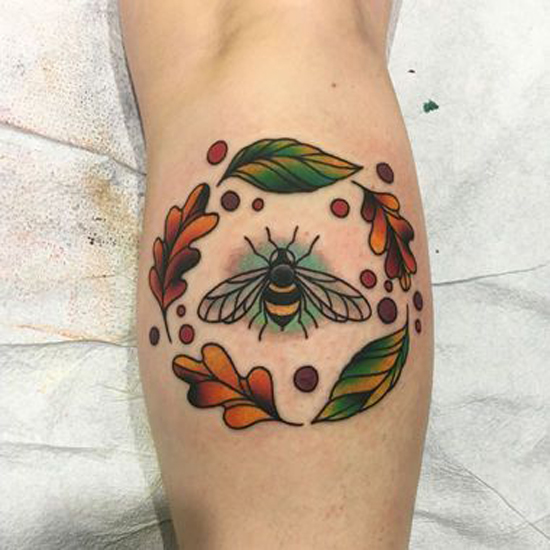 Smukke Bee Tattoo Designs 10