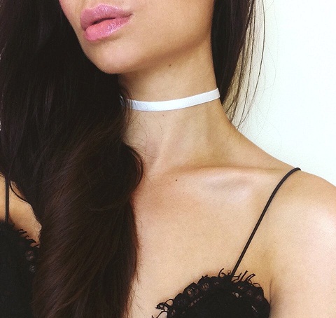 Satin stretch hvid choker