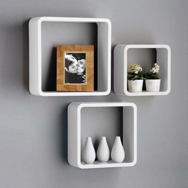 hyldedesign til hall