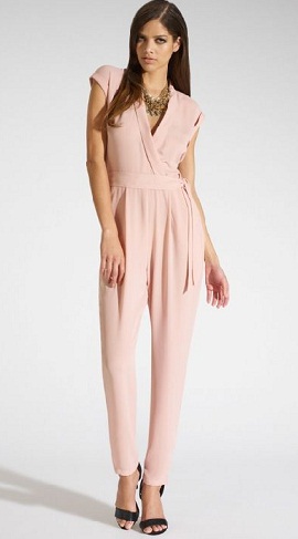 halvány-rózsaszín-overall