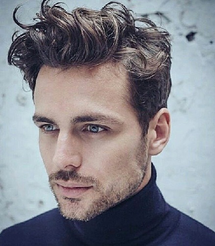 Göndör Preppy frizura