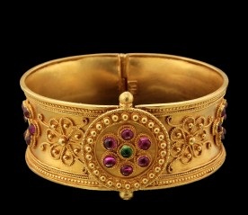 tempel-smykker-armbånd-designs-bredt-tempel-armbånd-med-smukke perler