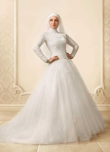 Fest bærer tyrkisk hijab stil