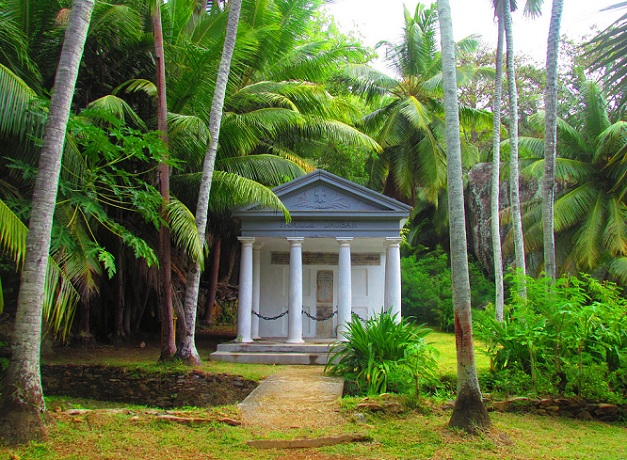 dauban-mausoleum_seychelles-turist-steder
